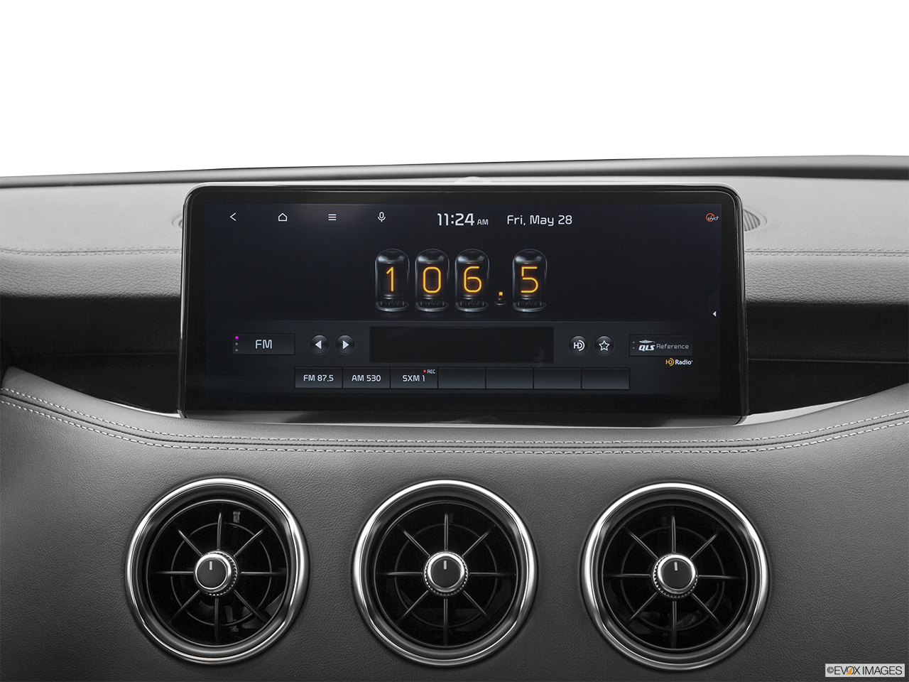 2022 Kia Stinger photo